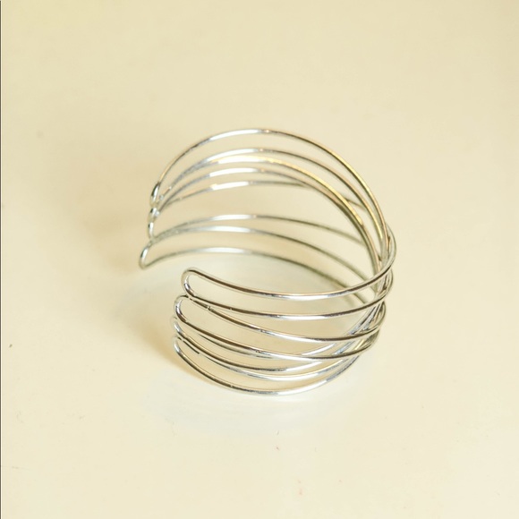 Silver Intertwined Bangle Bracelet - Picture 5 of 5